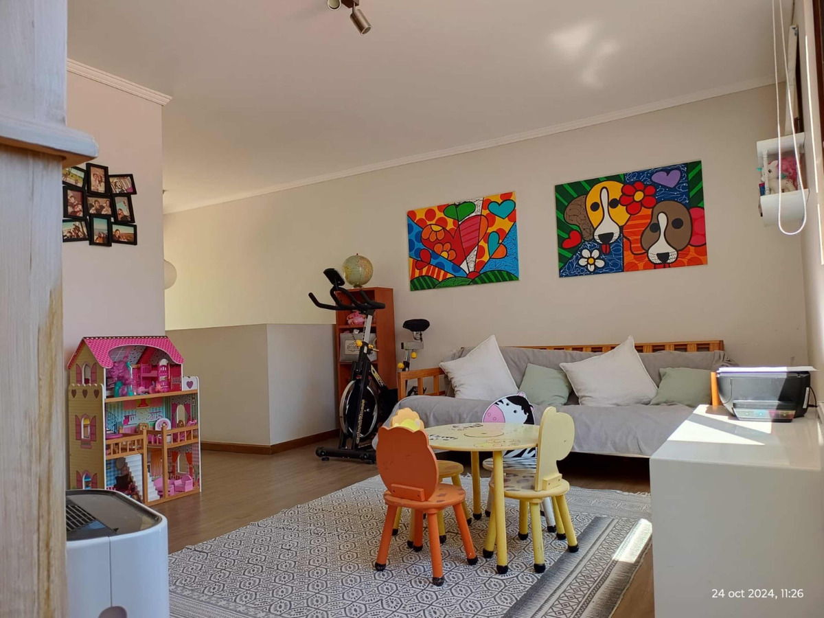 Arriendo Casa O 5D en suite Walk-in cl&oacute;set 4B 4E Los Dominicos - Las Condes