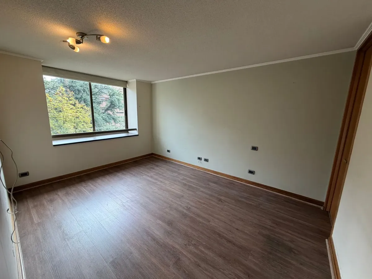 Venta Departamento NP 2D + servicio 3B 2E - Lo Barnechea