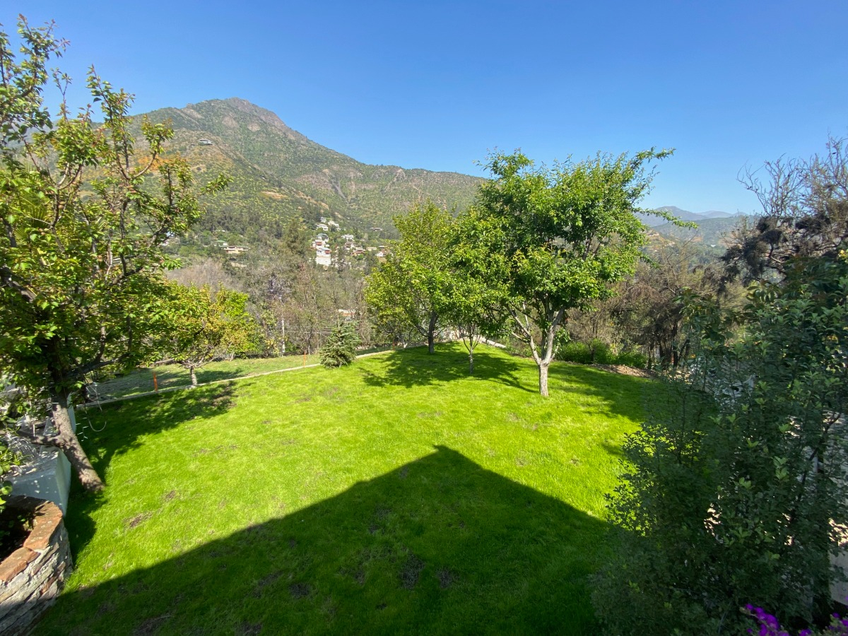 Arriendo Casa NO 5D en suite Walk-in cl&oacute;set 4B 6E 1B El Array&aacute;n - Lo Barnechea