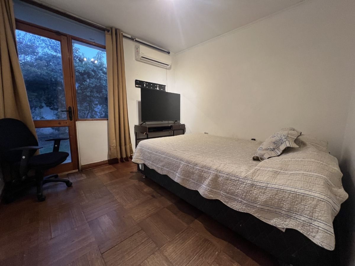 Venta Casa NO 5D en suite Walk-in cl&oacute;set 3B 3E 1B Los Dominicos - Las Condes