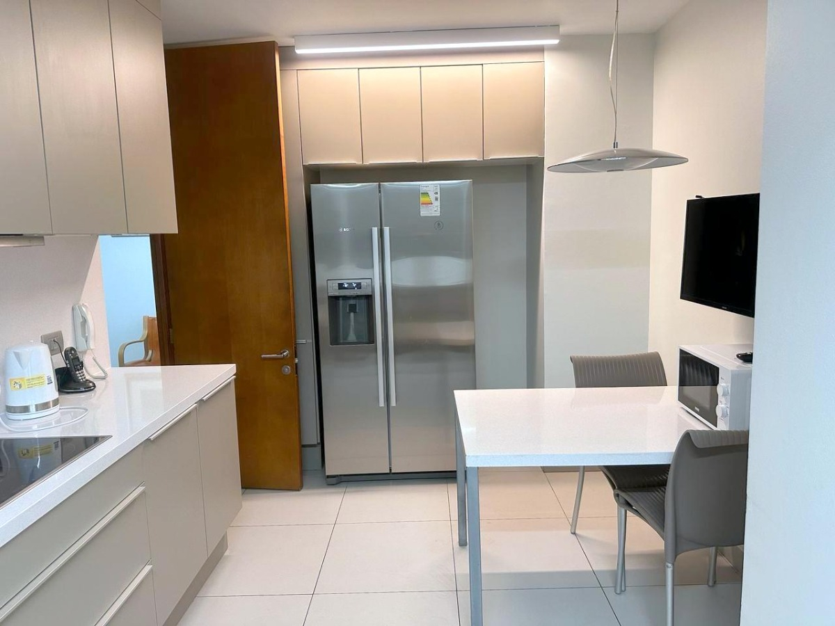 Arriendo Departamento NO 4D en suite Walk-in cl&oacute;set 4B 2E 1B La Dehesa - Lo Barnechea