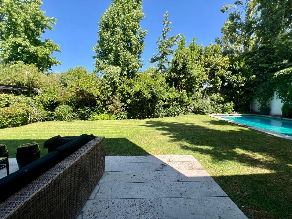 Venta Casa P 5D en suite Walk-in cl&oacute;set 5B 2E 1B Los Trapenses - Lo Barnechea