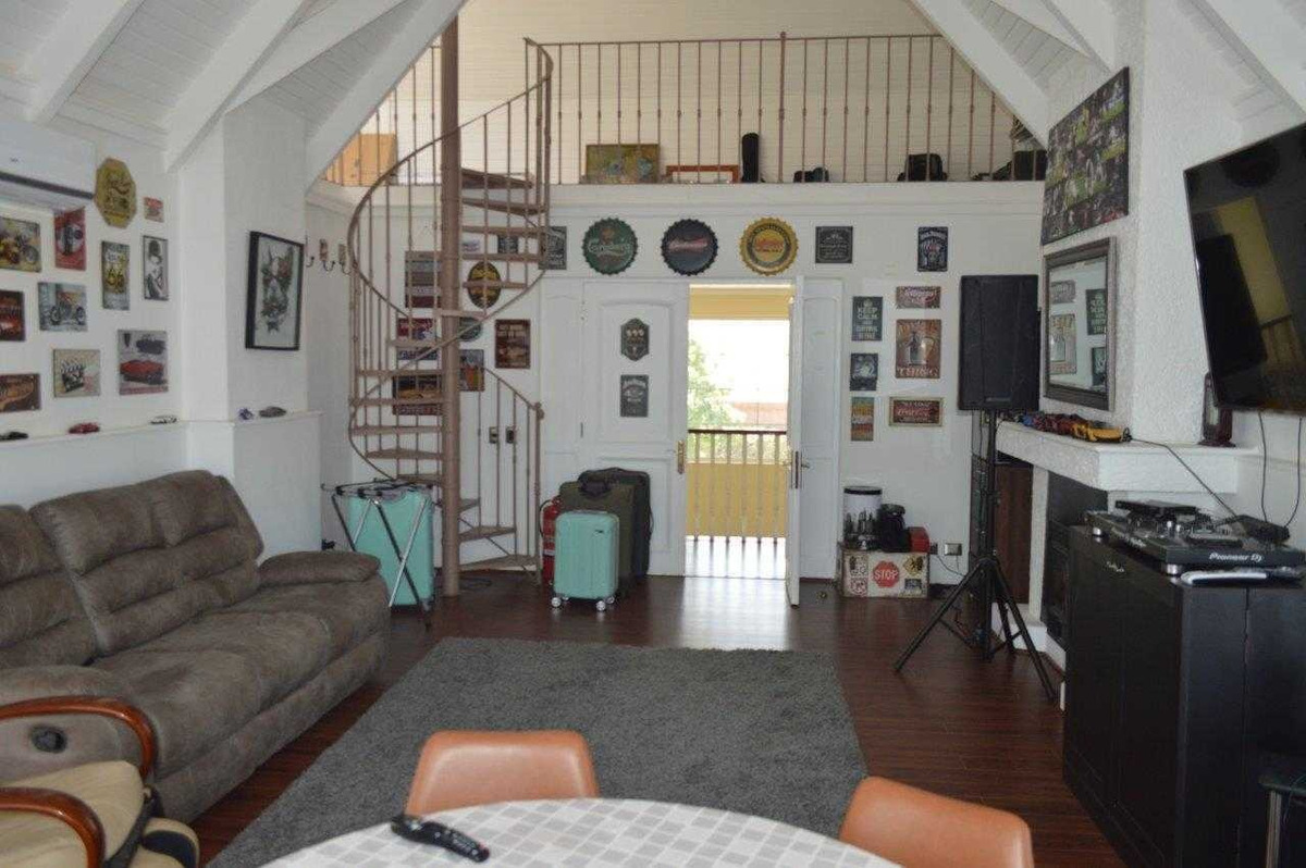 Venta Casa 6D en suite Walk-in cl&oacute;set 5B 4E 2B Los Trapenses - Lo Barnechea