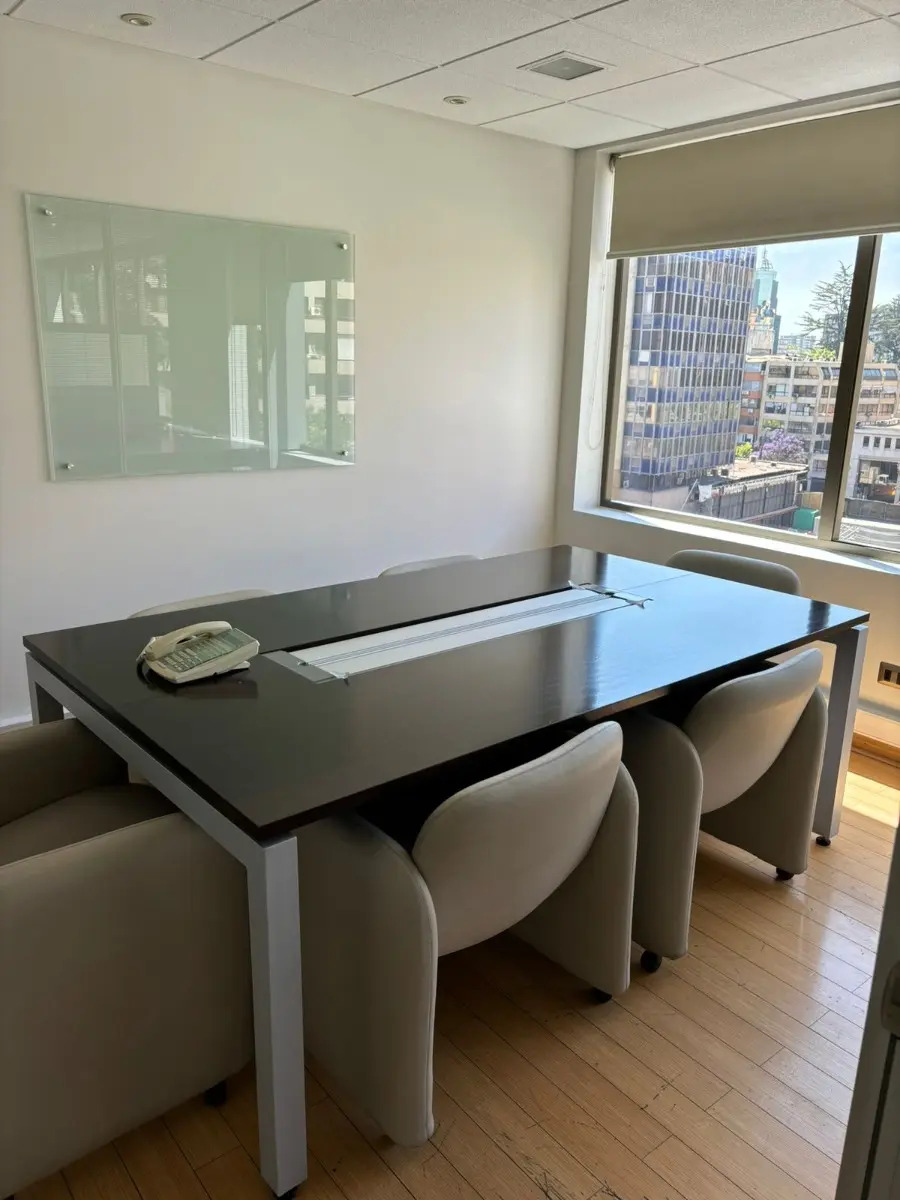 Arriendo Oficina SO 2B 1E Pedro de Valdivia - Providencia