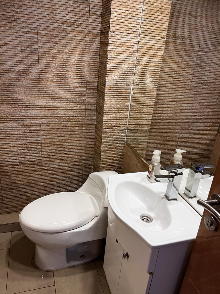 Arriendo Departamento 2D Metro Escuela Militar - Las Condes