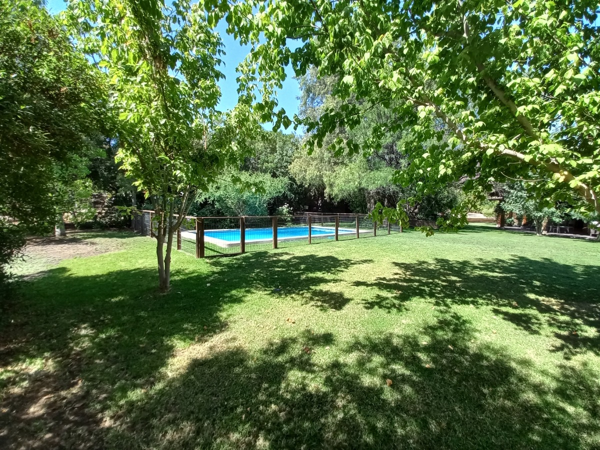 Venta Casa NO 4D en suite Walk-in cl&oacute;set 3B 3E 1B Chicureo - Colina