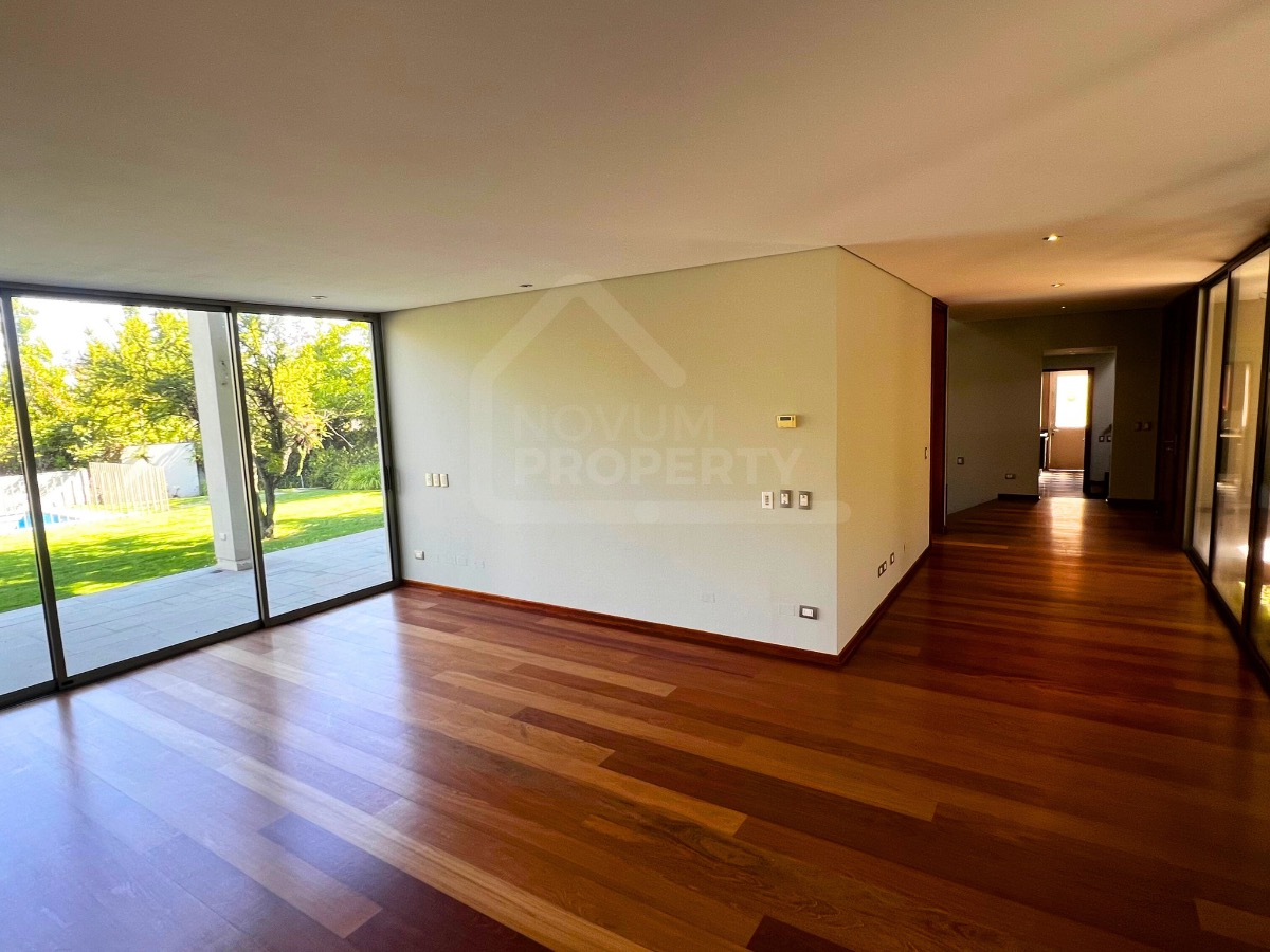 Venta Casa NO 4D en suite Walk-in cl&oacute;set 5B 6E 1B La Dehesa - Lo Barnechea