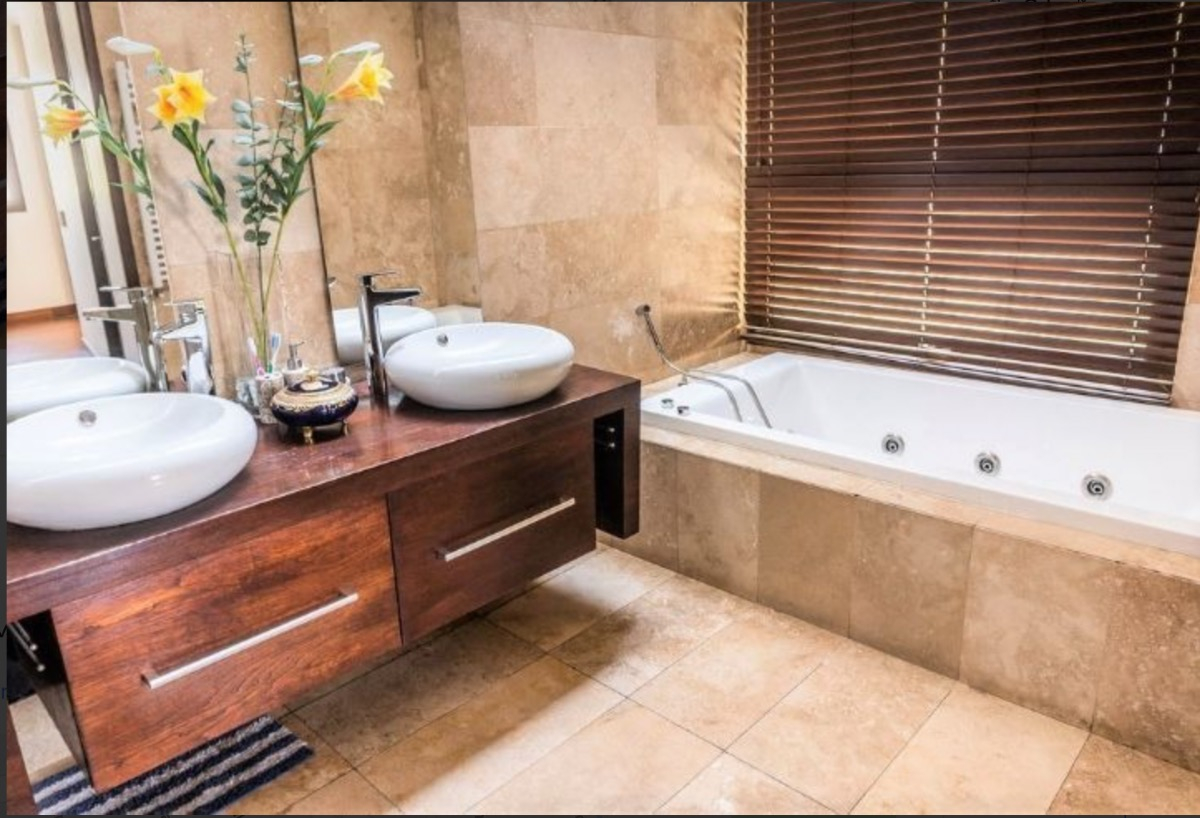 Venta Casa SO 4D en suite Walk-in cl&oacute;set 5B 3E 2B Los Trapenses - Lo Barnechea