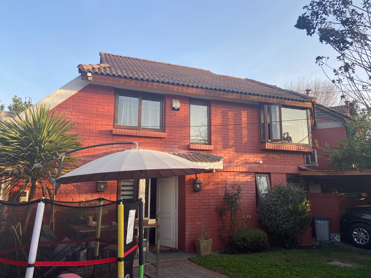 Venta Casa 4D Francisco de Villagra - La Reina