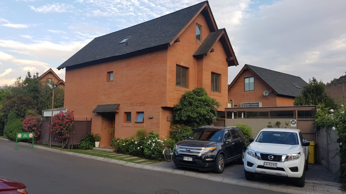 Arriendo Casa 4D Los Trapenses - Lo Barnechea