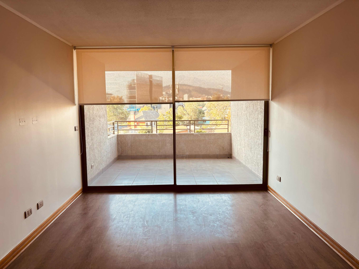 Arriendo Departamento 2D 2B 1E 1B Metro Hernando de Magallanes - Las Condes