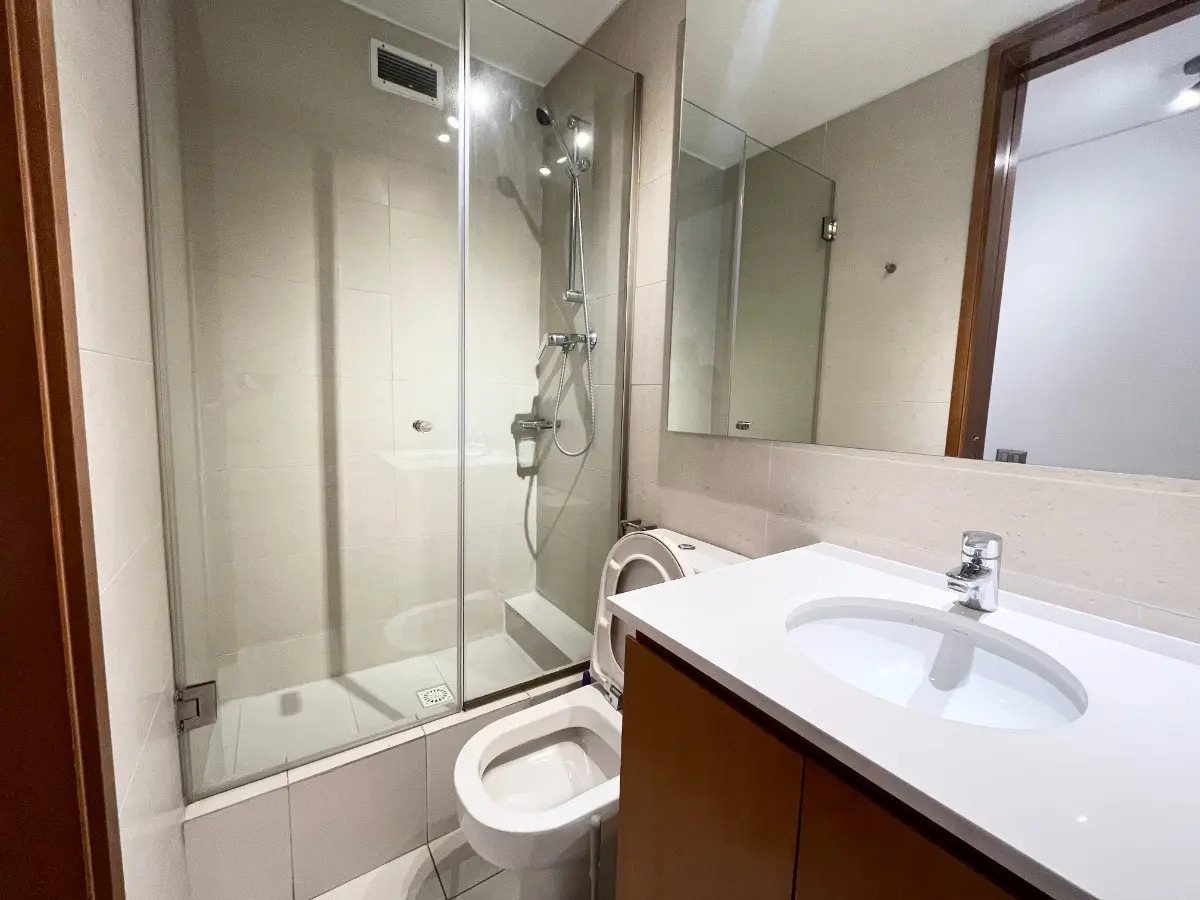 Arriendo Departamento S 4D en suite Walk-in cl&oacute;set 3B 2E 1Bd Barrio El Golf - Las Condes