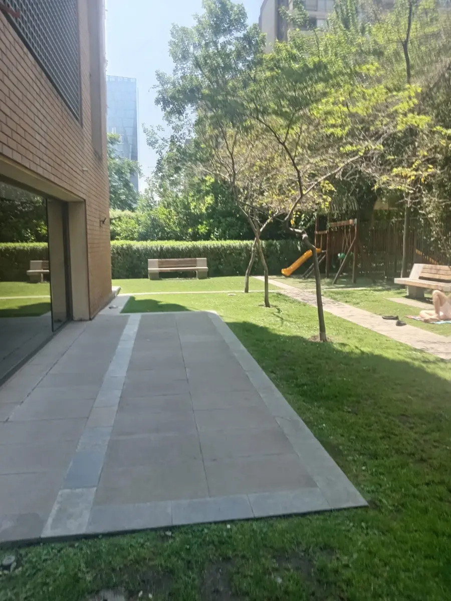 Arriendo Departamento NO 2D en suite Walk-in cl&oacute;set 2B 1E 1B Nueva Las Condes - Las Condes