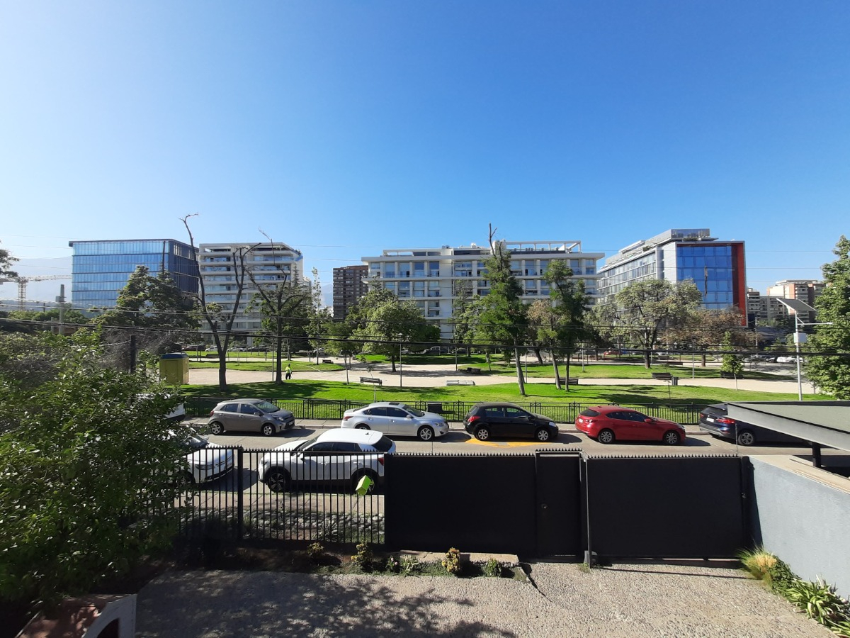Arriendo Casa N 4D en suite Walk-in cl&oacute;set 3B 2E 2B Villa El Dorado - Vitacura
