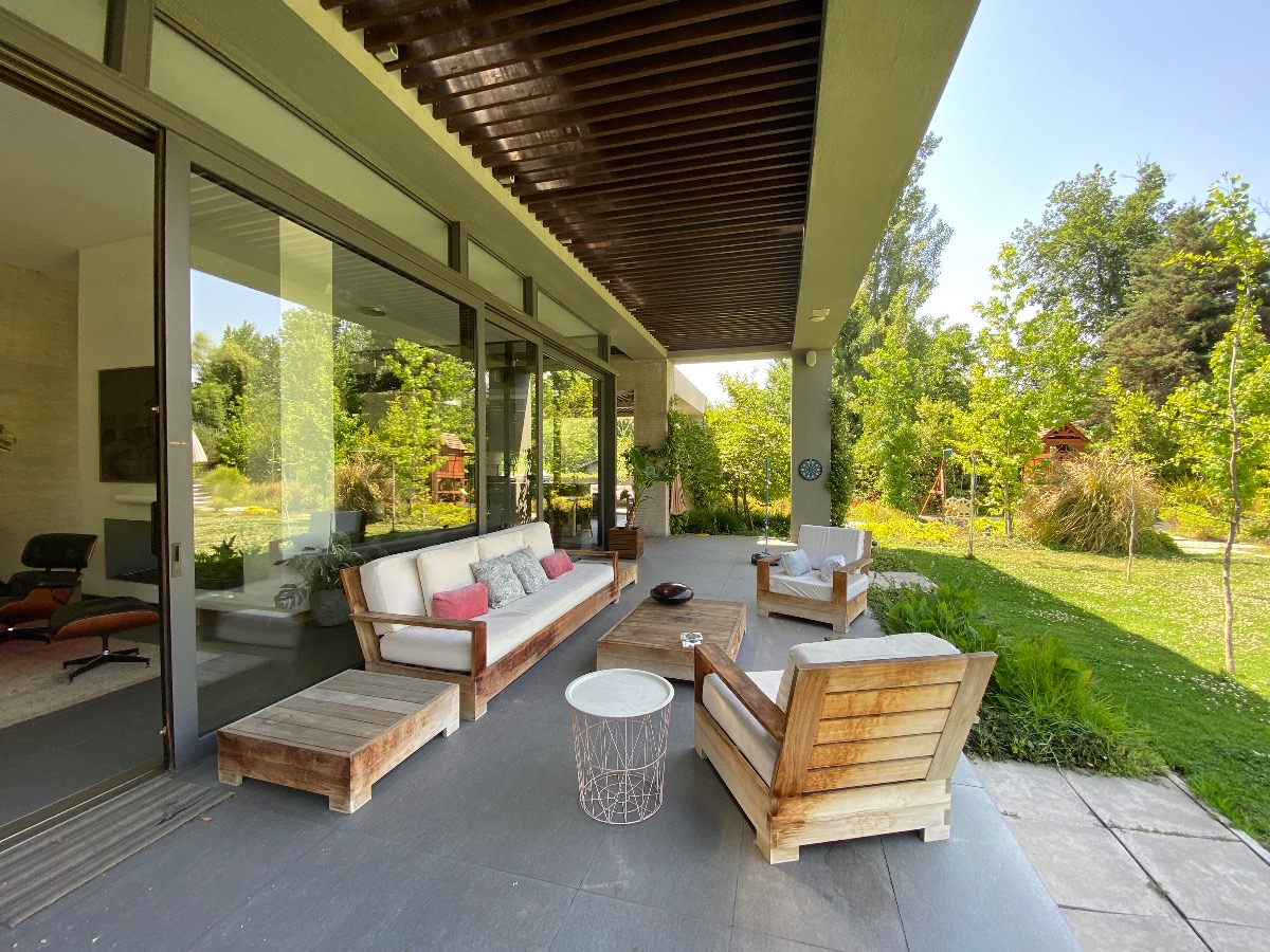 Arriendo Casa 4D Quinchamal&iacute; - Las Condes