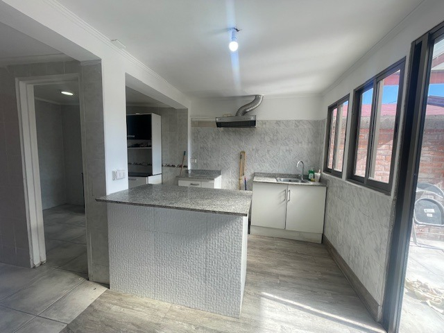 Venta Casa NO 3D 2B 2E Rotonda Atenas - Las Condes