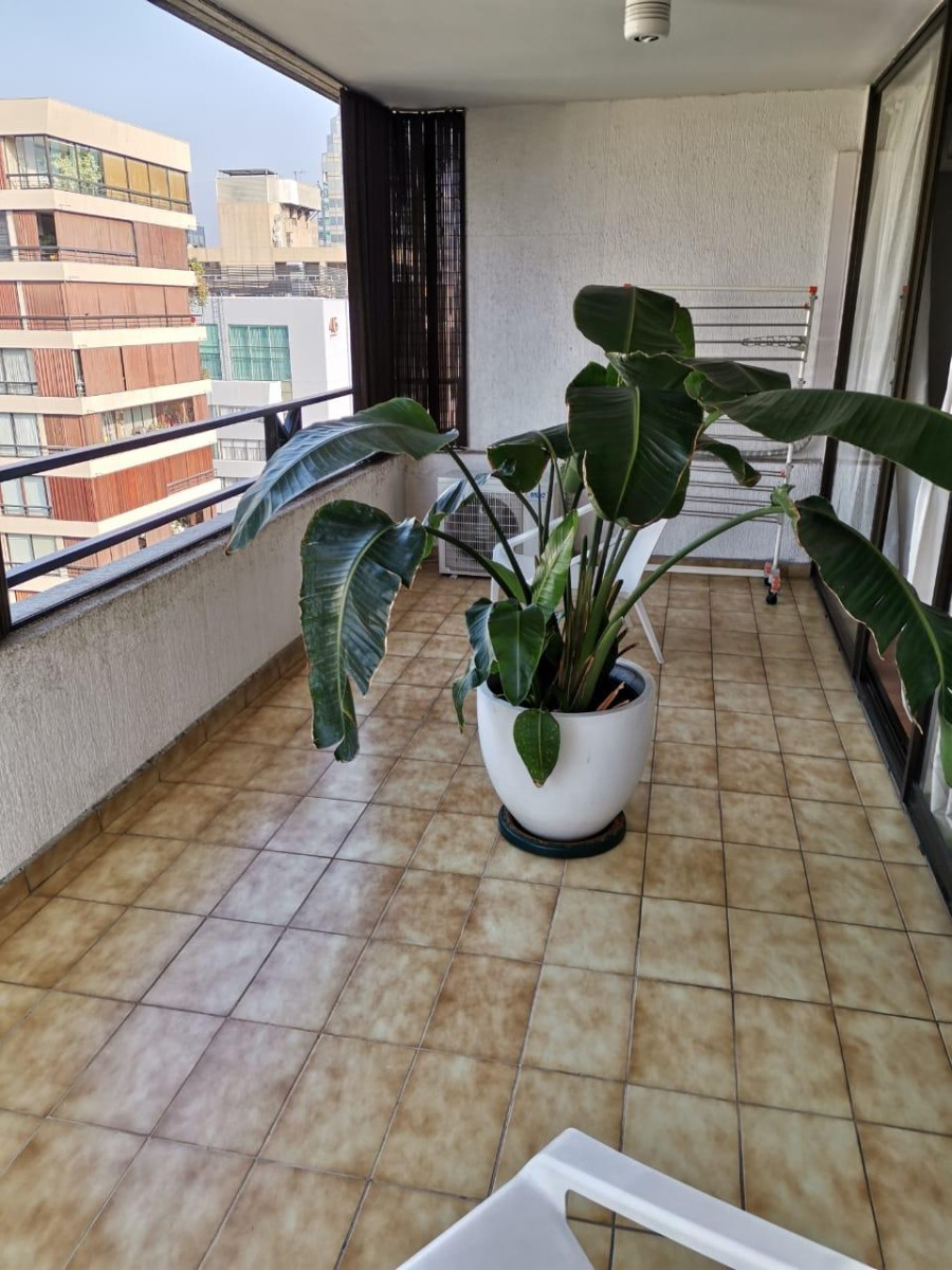 Venta Departamento NO 2D en suite Walk-in cl&oacute;set 3B 1E 1B Barrio El Golf - Las Condes