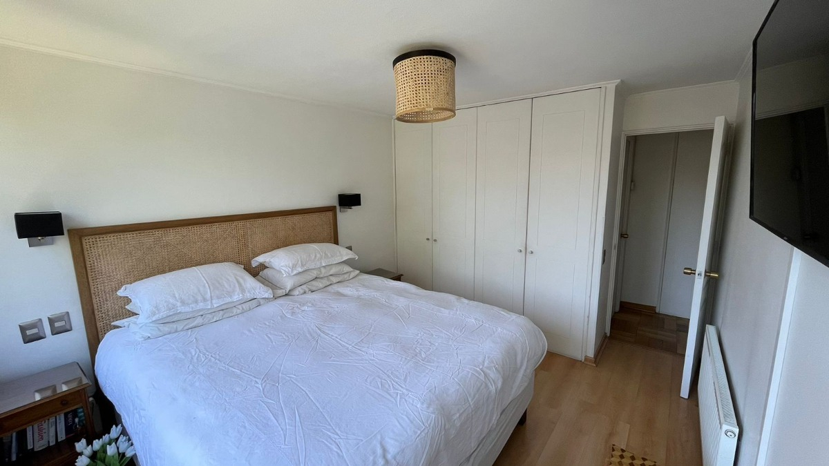 Arriendo Departamento 2D Los Dominicos - Las Condes