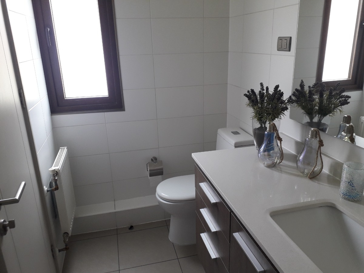 Venta Casa N 4D en suite Walk-in cl&oacute;set 4B 3E 1B Chicureo - Colina