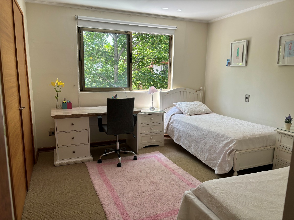 Venta Casa NOSP 5D en suite Walk-in cl&oacute;set 4B 2E 1B Los Trapenses - Lo Barnechea