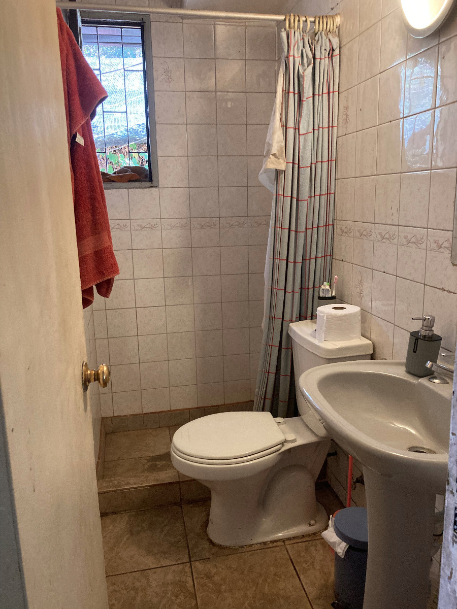 Venta Casa O 3D 2B 5E 2Bd Metro Sim&oacute;n Bolivar - La Reina