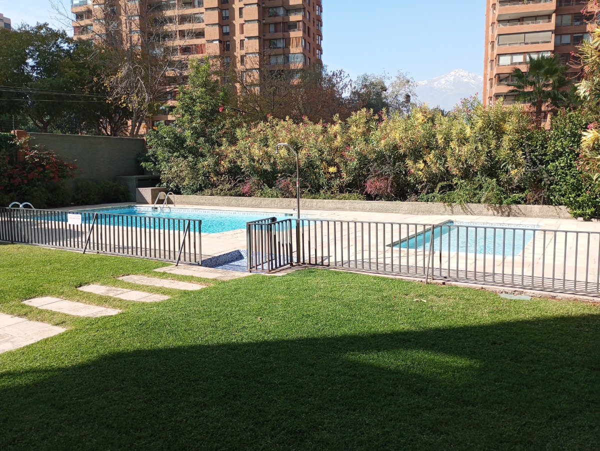 Arriendo Departamento NO 4D en suite Walk-in cl&oacute;set 2B 2E 1B Metro Manquehue - Apumanque - Las Condes