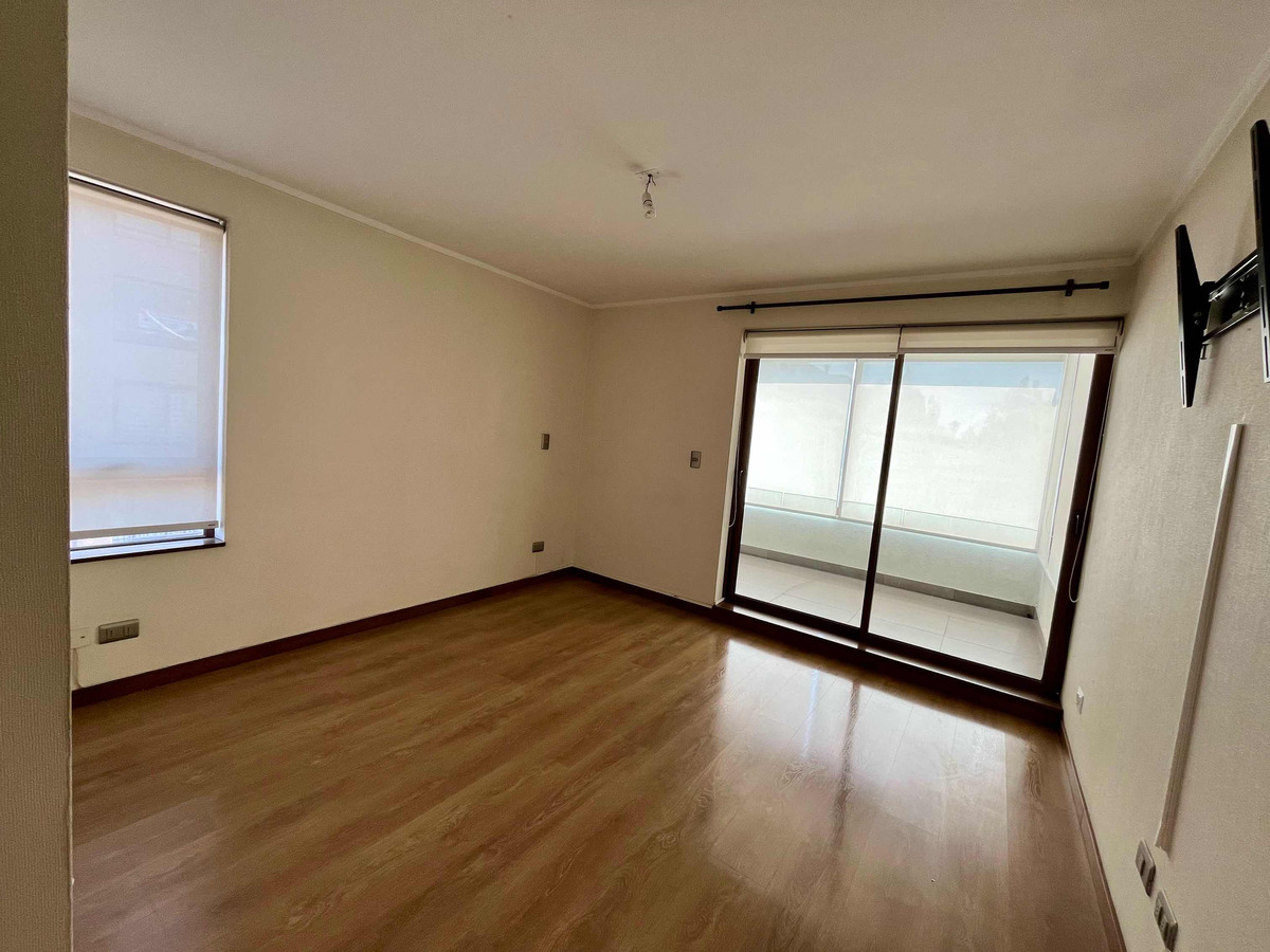 Venta Departamento 3D 2B 1E Campus Oriente - Providencia