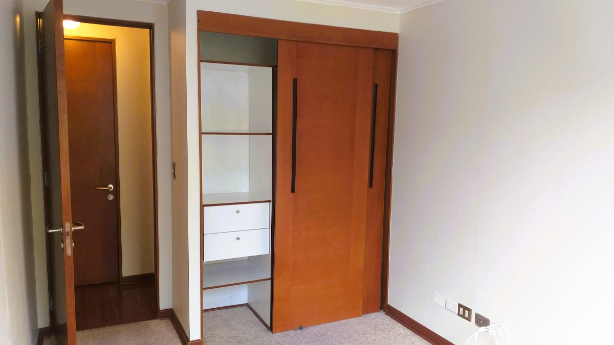 Venta Departamento NO 2D en suite Walk-in cl&oacute;set 2B 2E 1B  - Providencia