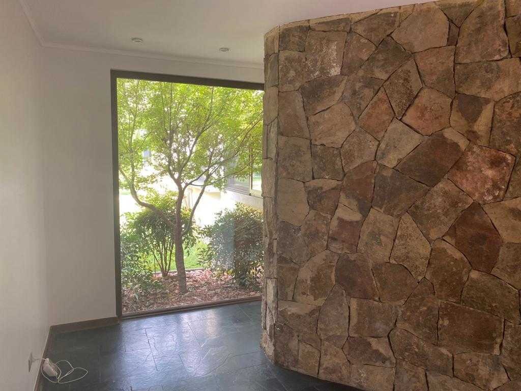 Venta Casa NO 5D en suite Walk-in cl&oacute;set 4B 4E 1B Chicureo - Colina