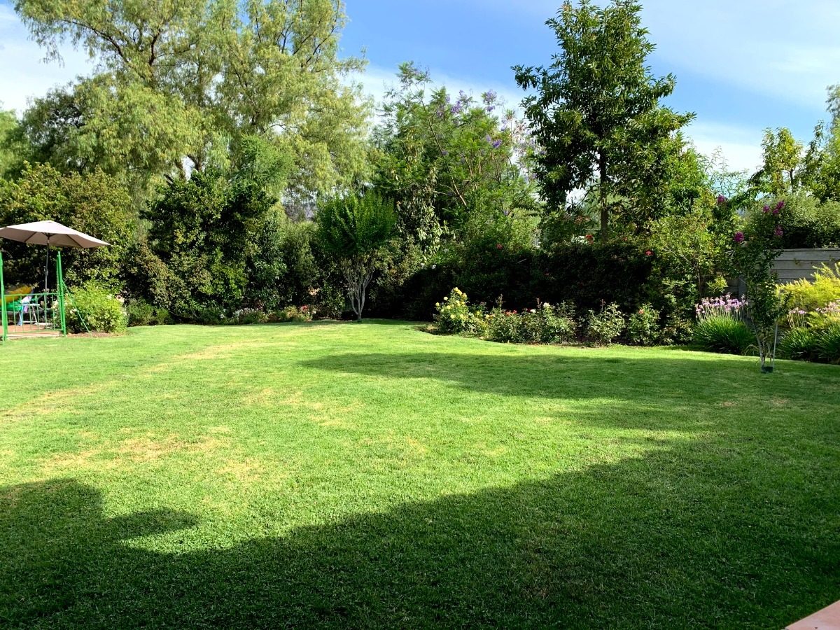 Venta Casa O 5D en suite Walk-in cl&oacute;set 4B 2E Chicureo - Colina