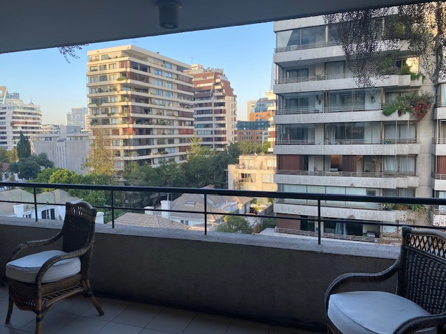 Venta Departamento NO 4D en suite 4B 2E 1B Barrio El Golf - Las Condes