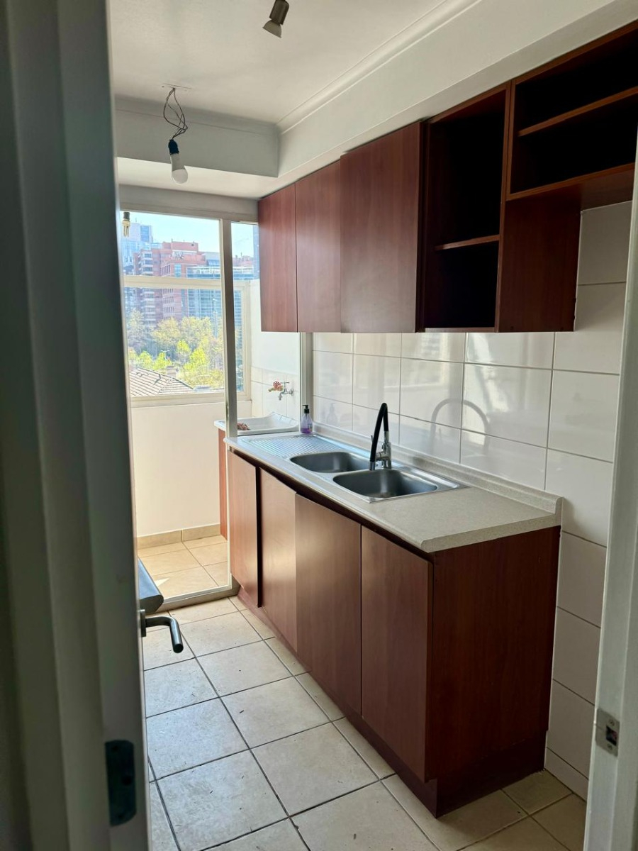 Arriendo Departamento 2D Walk-in cl&oacute;set 2B 1E 1B Nueva Las Condes - Las Condes