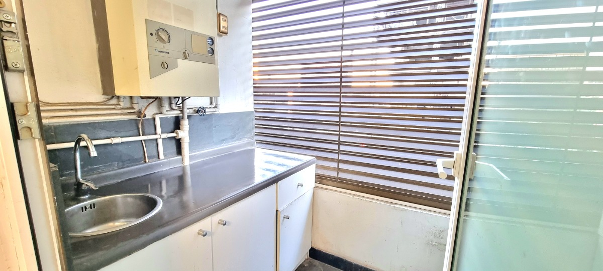 Arriendo Oficina NP 2B 1E 1B Centro Financiero - Las Condes