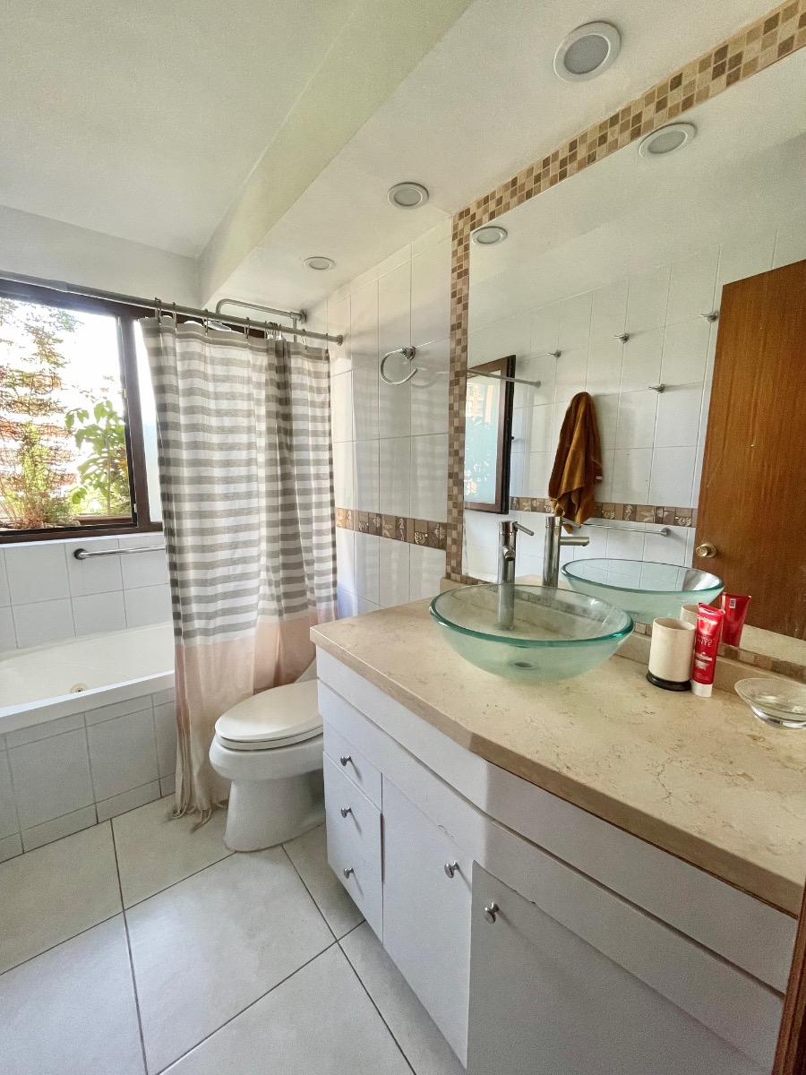 Arriendo Departamento NOSP 4D en suite Walk-in cl&oacute;set 3B 2E 1B Barrio El Golf - Las Condes