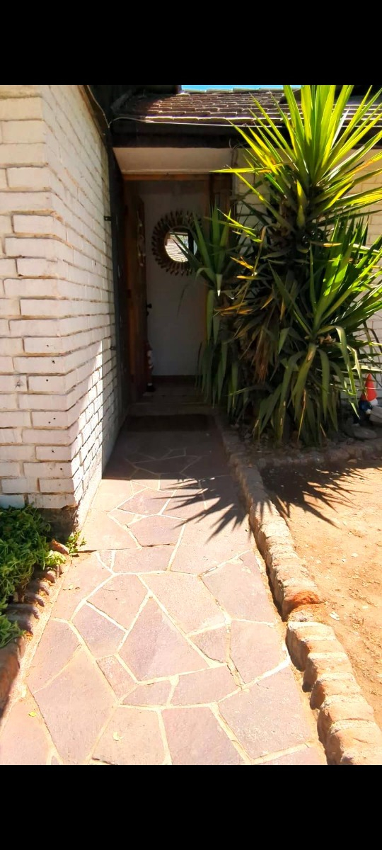 Venta Casa NO 4D 2B 2E 1B Rotonda Atenas - Las Condes