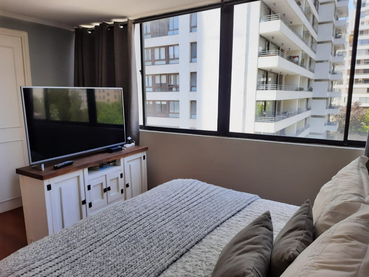 Arriendo Departamento 2D Rotonda Atenas - Las Condes