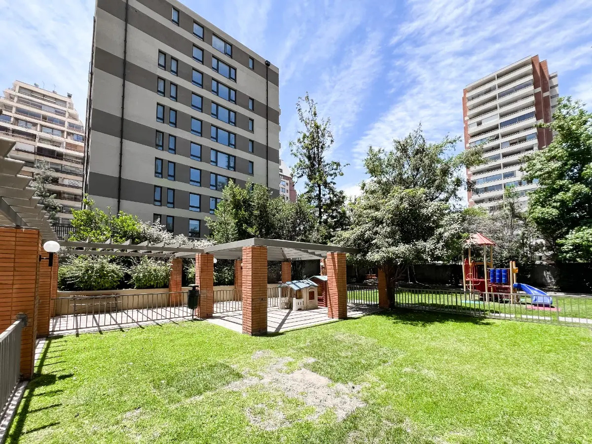 Venta Departamenrto 3D y 2B en Av. Col&oacute;n Oriente, Las Condes
