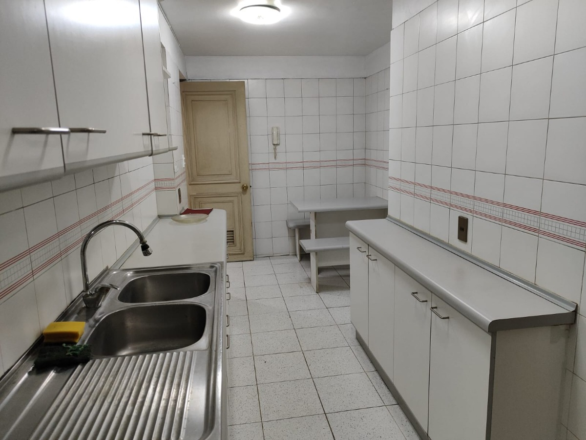 Arriendo Departamento 4D en suite Walk-in cl&oacute;set 4B 1E 1B Centro Financiero - Las Condes