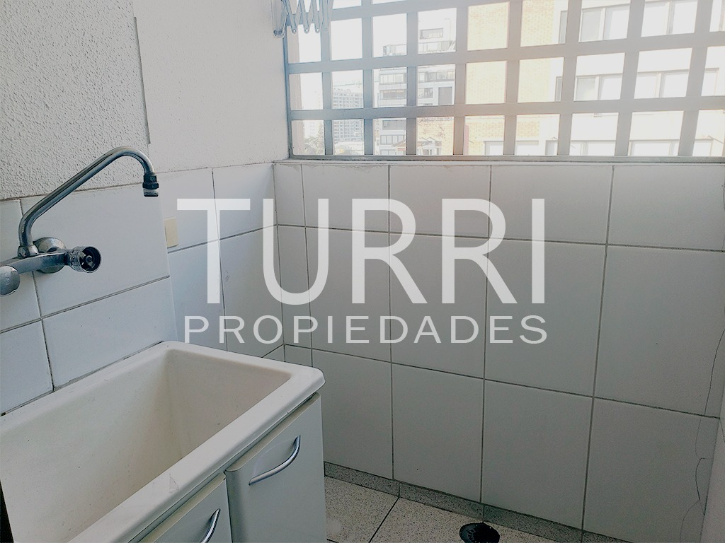 Arriendo Departamento S 2D en suite 2B 1E 1B Metro Escuela Militar - Las Condes