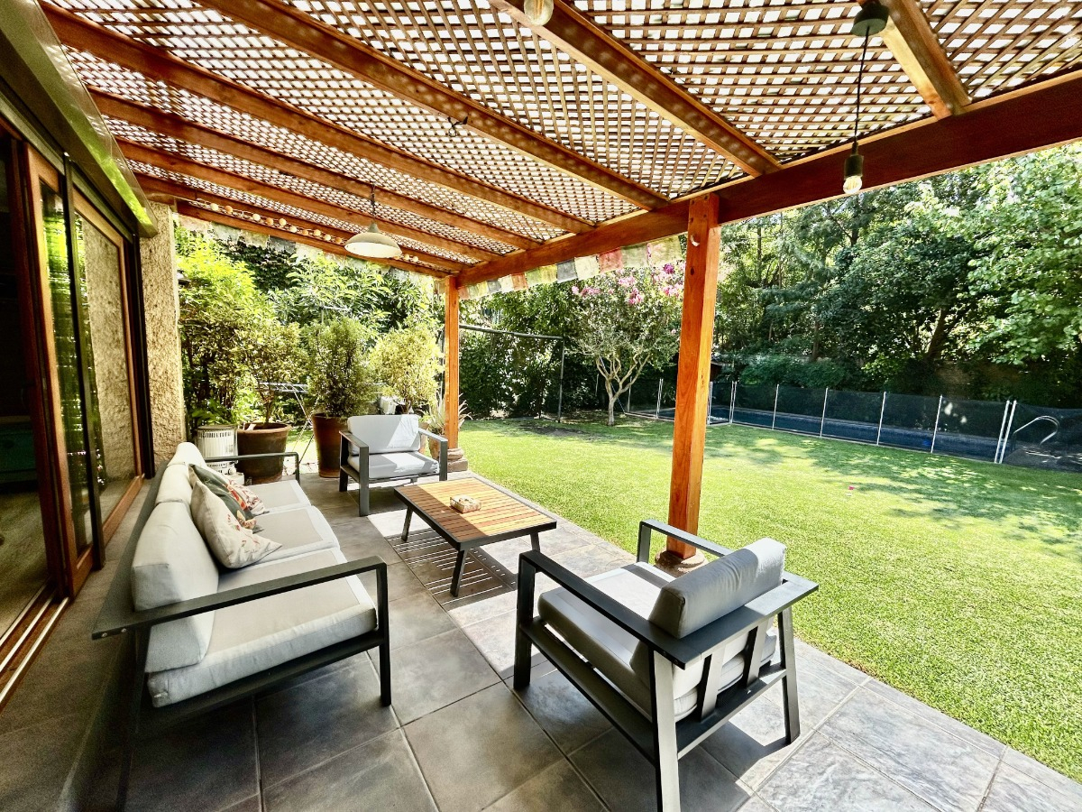 Arriendo Casa NO 4D en suite Walk-in cl&oacute;set 4B 4E 1B Mall Sport - Las Condes