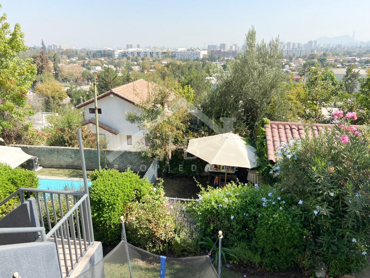 Venta Casa P 5D en suite Walk-in cl&oacute;set 4B 2E 1B Los Dominicos - Las Condes