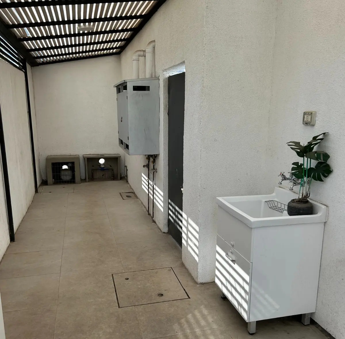 Arriendo Casa 4D en suite Walk-in cl&oacute;set 3B 2E La Dehesa - Lo Barnechea