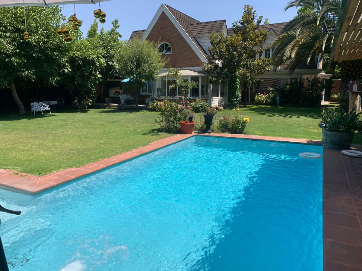 Venta Casa SO 6D en suite Walk-in cl&oacute;set 6B 2E 1B Los Trapenses - Lo Barnechea