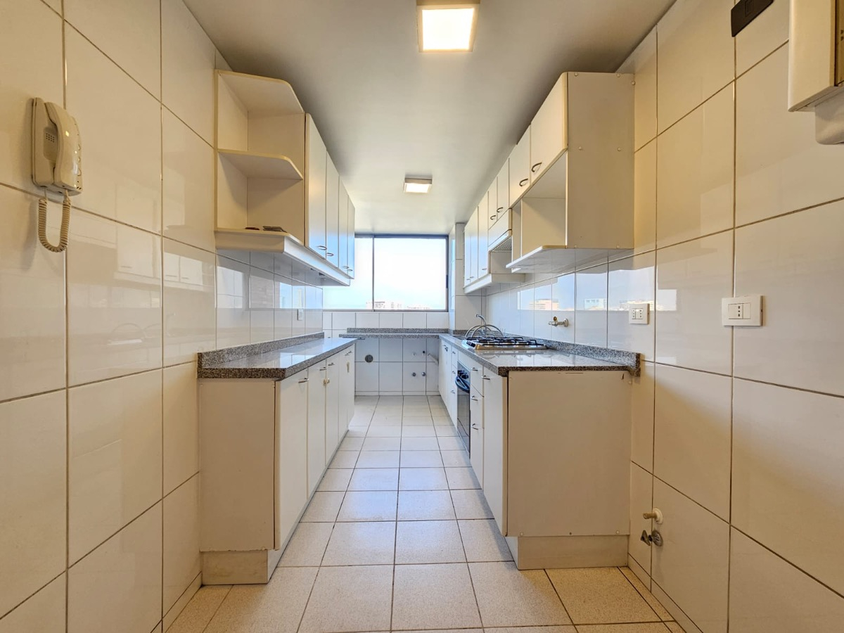 Venta Departamento NP 4D en suite Walk-in cl&oacute;set 3B 2E 1B Metro Escuela Militar - Las Condes