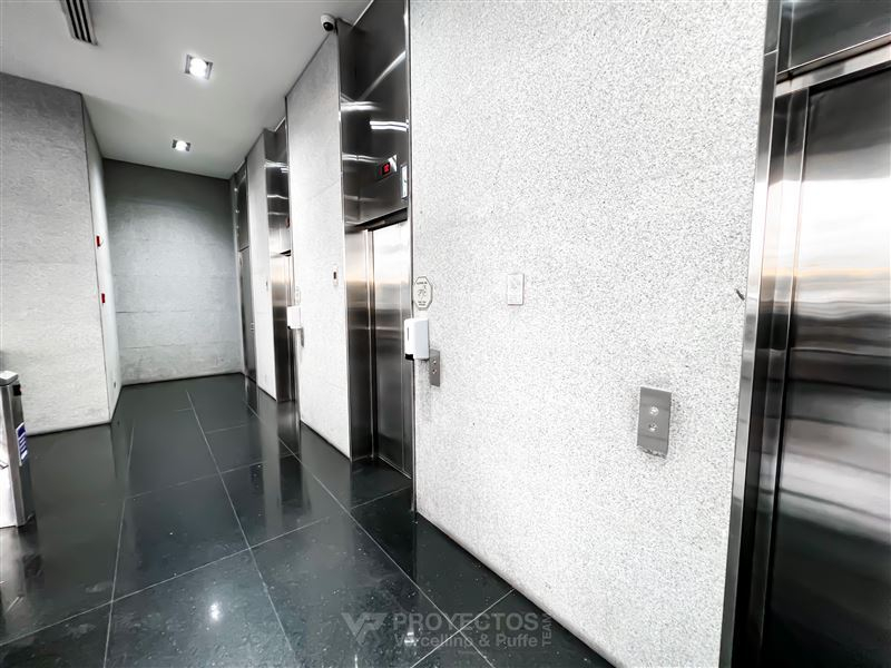 Venta Oficina Norte 2B 2E 1B Puente Nuevo - Lo Barnechea