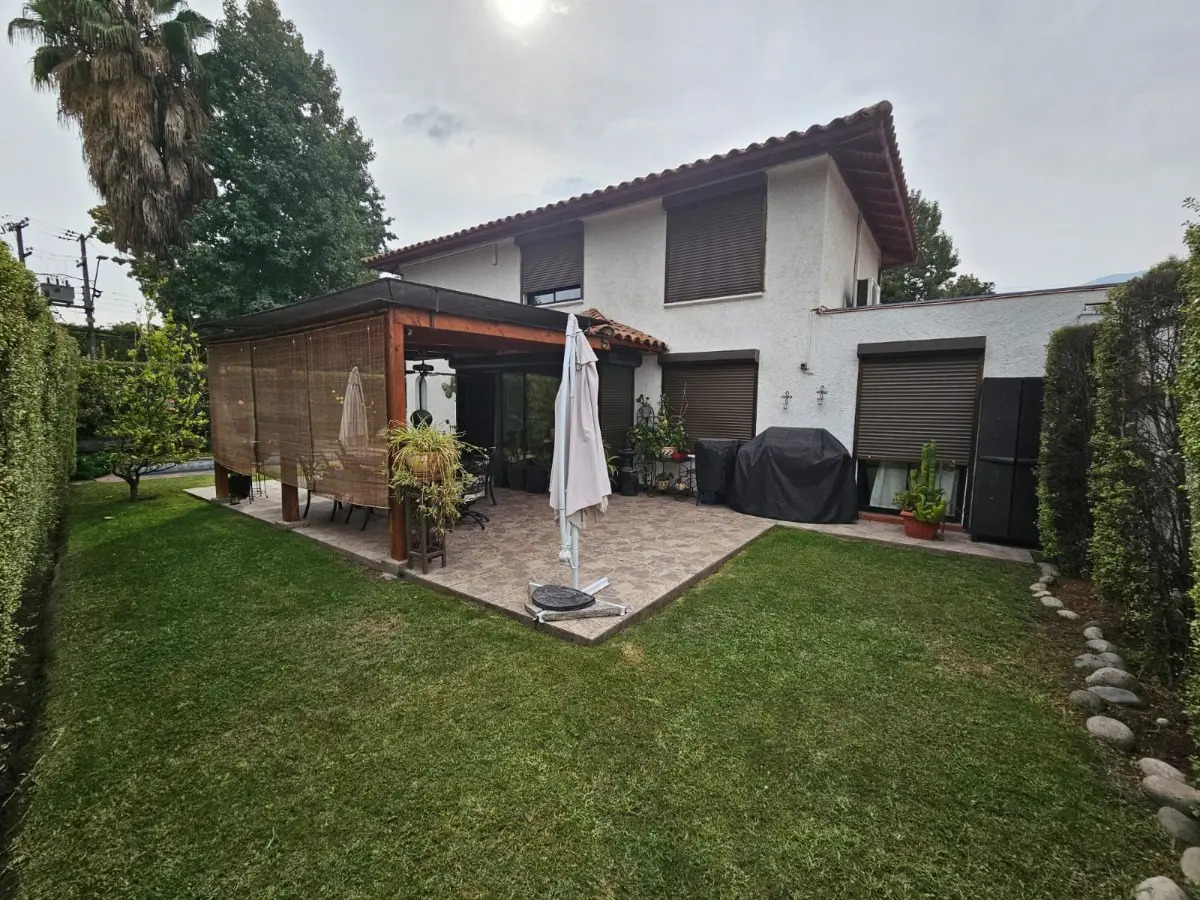 Venta Casa NOSP 4D en suite Walk-in cl&oacute;set 3B 3E Carlos Ossand&oacute;n - La Reina