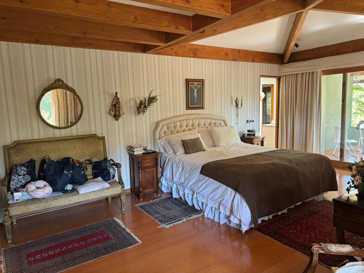 Venta Casa 5D 4B 7E El Huinganal - Lo Barnechea