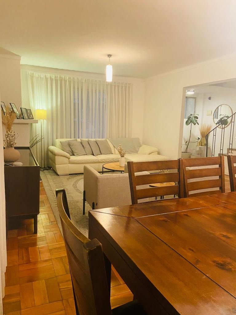 Arriendo Casa 3D 3B 2E 1B Metro Manquehue - Apumanque - Las Condes