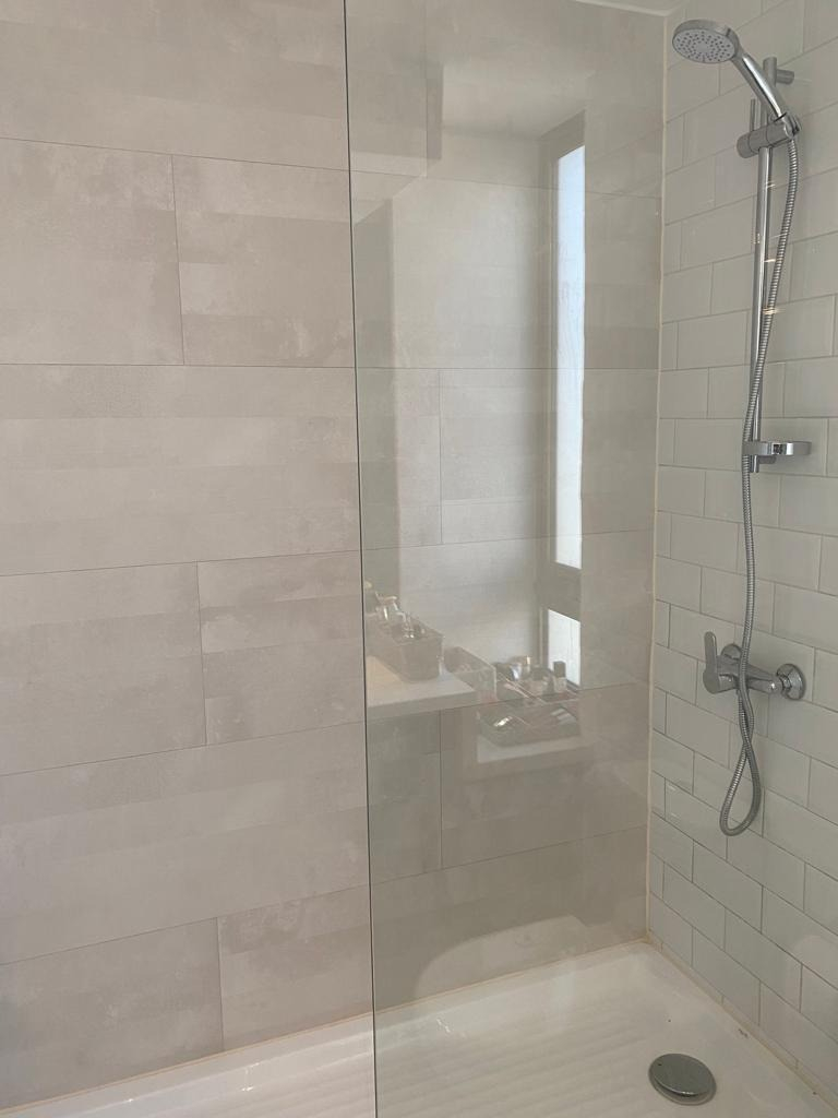 Arriendo Departamento 2D Parque Arauco - Las Condes