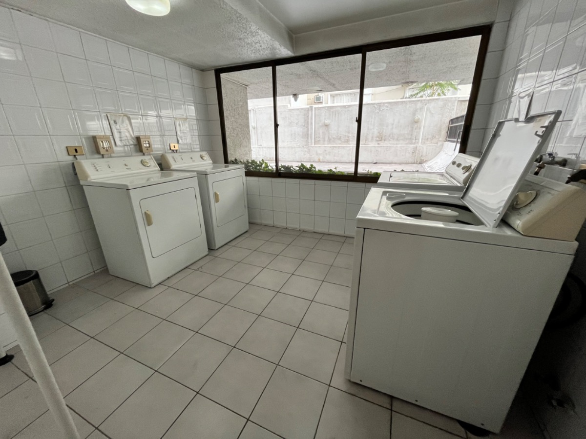 Venta Departamento NO 2D en suite Walk-in cl&oacute;set 2B 1E 1B Barrio El Golf - Las Condes